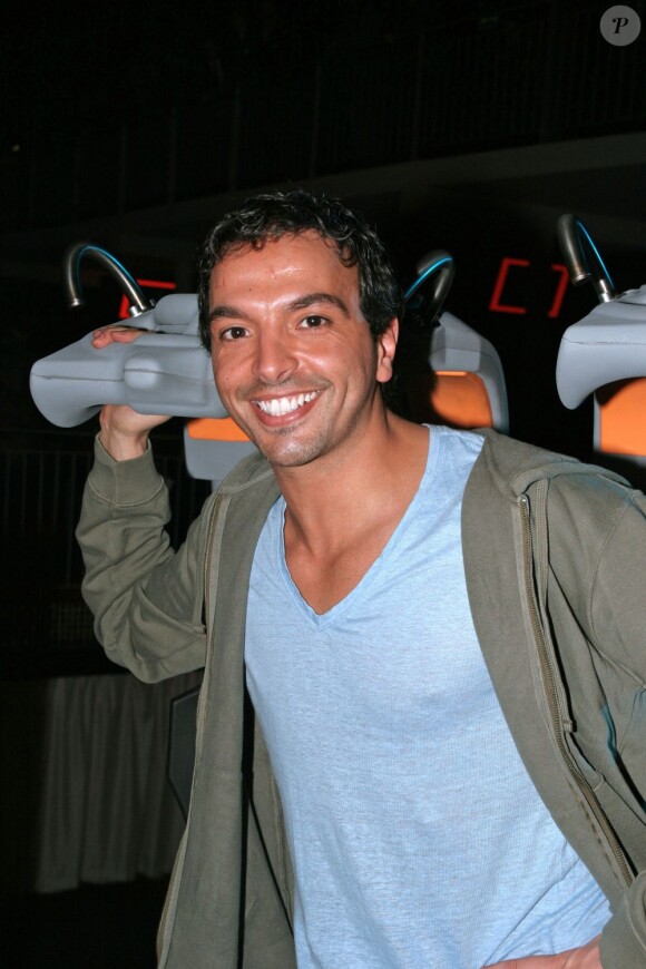 Kamel Ouali à l'inauguration de l'attraction Danse avec les robots au Futuroscope, le 29 mars 2006.