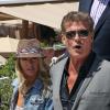 L'acteur David Hasselhoff avec sa compagne Hayley Roberts sur la croisette à Cannes, le 17 mai 2013.