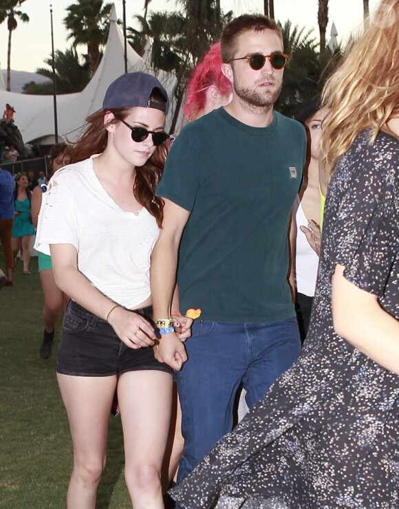 Robert Pattinson et Kristen Stewart au festival de musique de Coachella en Californie, à Indio, le 13 Avril 2013.