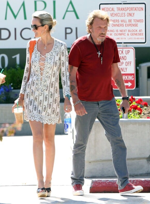 Exclusif - Johnny Hallyday se rend chez le medecin avec sa femme Laeticia à Los Angeles, le 14 mai 2013.