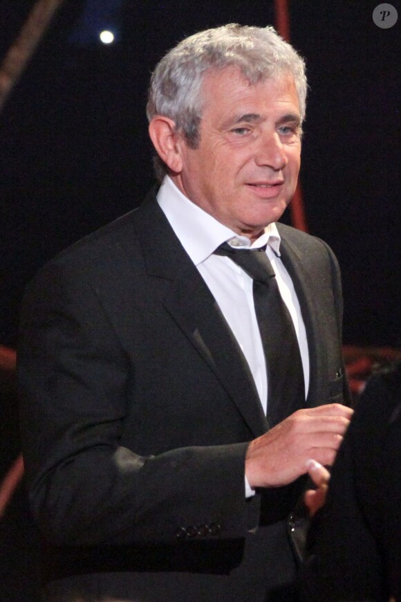 Michel Boujenah lors de l'enregistrement de la 150e émission Le plus grand cabaret du monde, le 14 mai qui sera diffusée le 22 juin 2013