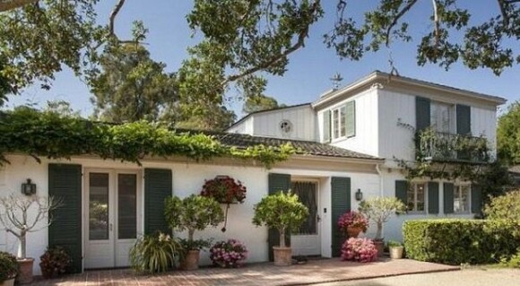 Drew Barrymore a mis en vente sa jolie maison de Los Angeles pour 7,5 millions de dollars.