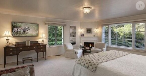 L'actrice Drew Barrymore a mis en vente sa jolie maison de Los Angeles pour 7,5 millions de dollars.
