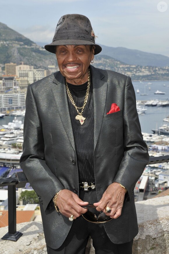 Exclu - Joe Jackson fait la promotion des produits Michael Jackson à Monaco, le 27 mai 2013.