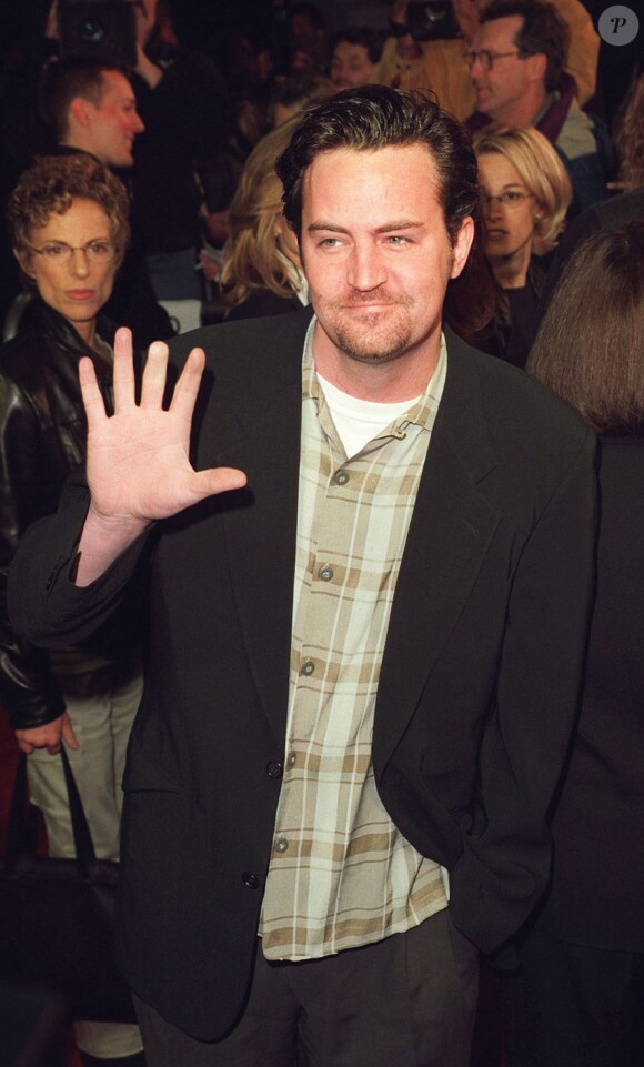 Matthew Perry à Los Angeles le 13 juin 2000