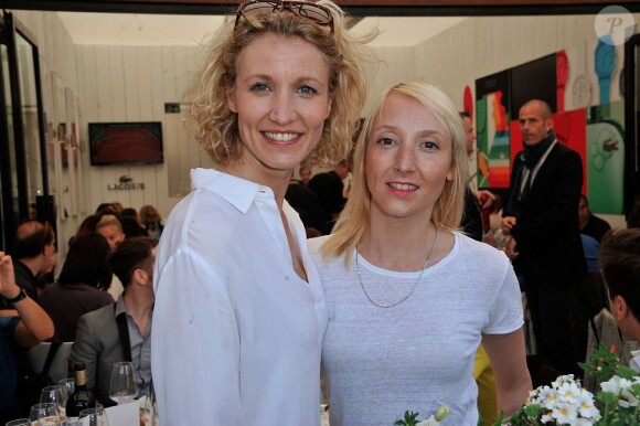 Audrey Lamy et sa soeur Alexandra Lamy dans le village de Roland-Garros le 2 juin 2013