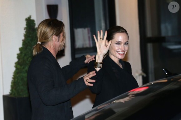 Brad Pitt et Angelina Jolie allant dîner au restaurant Il Vino dans le VIIe arrondissement, avant de se rendre au club "Le Silencio" à Paris, le 3 juin 2013