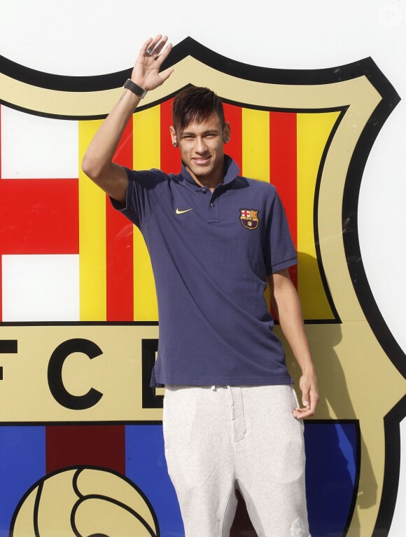 Neymar lors de sa signature au FC Barcelone, le 3 juin 2013.