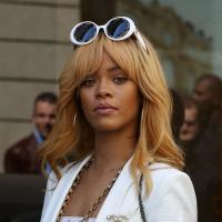 Rihanna : Lumineuse à Paris, la chanteuse joue les touristes sous le soleil