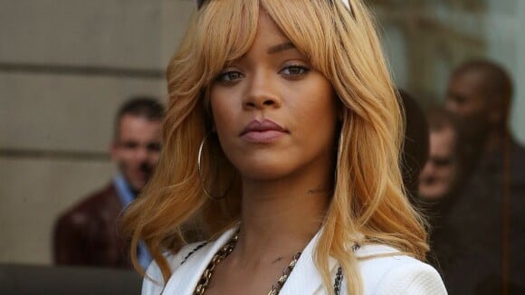 Rihanna : Lumineuse à Paris, la chanteuse joue les touristes sous le soleil