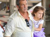 Mel Gibson : Papa poule protecteur avec sa fille Lucia, 3 ans, malgré les tracas
