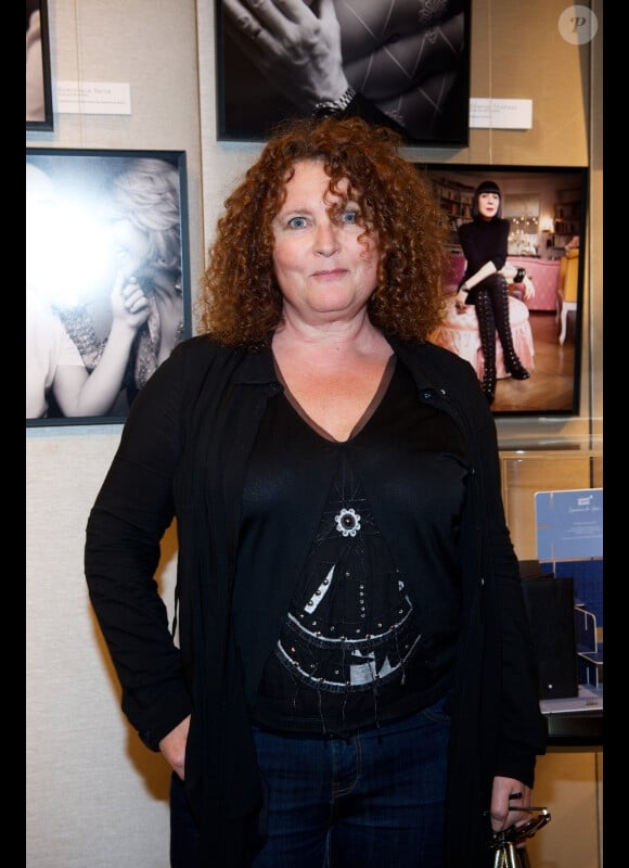 Valérie Mairesse lors de l'exposition Ecris-moi des mots d'Amour, par Alejandra di Andia, photos de Ian Abela, à la boutique Montblanc, le 4 juin 2013.