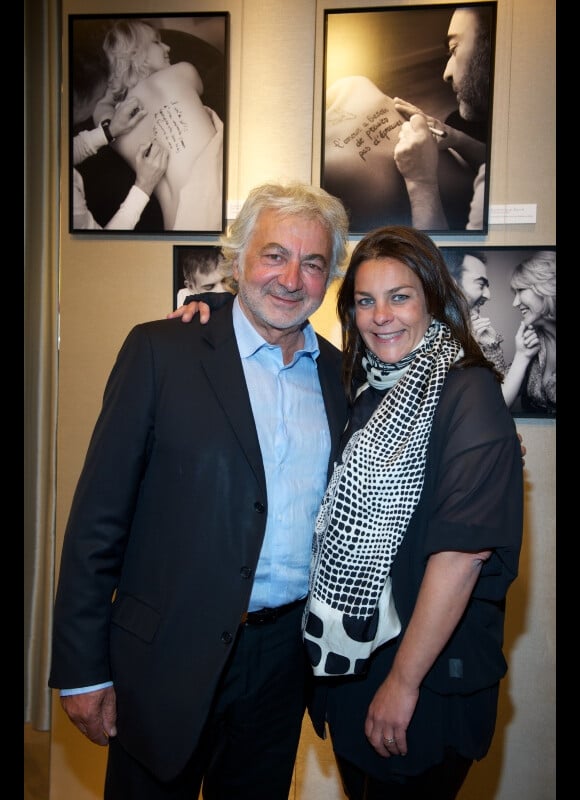 Franck Provost et sa fille Olivia Provost à l'exposition Ecris-moi des mots d'Amour, par Alejandra di Andia, photos de Ian Abela, à la boutique Montblanc, le 4 juin 2013.