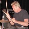 Joey Covington, ancien batteur de Jefferson Airplane, est mort le 4 juin 2013 dans un accident de voiture à Palm Springs. Il avait 67 ans.
