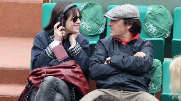 Roland-Garros 2013 : Charlotte Gainsbourg et Yvan Attal, amoureux de la finale