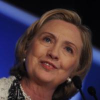 Hillary Clinton: À 65 ans, elle arrive sur Twitter avec le soutien de sa famille