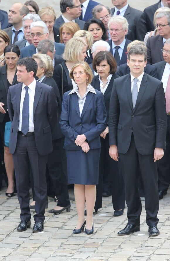 Manuel Valls, Nicole Bricq, Marie Arlette Carlotti et Arnaud Montebourg lors de l'hommage de la Nation à Pierre Mauroy, le 11 juin 2013 aux Invalides à Paris