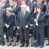 Robert Badinter, Jacques Delors et sa femme, Martine Aubry lors de l'hommage de la Nation à Pierre Mauroy, le 11 juin 2013 aux Invalides à Paris