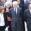 Edith Cresson, Lionel Jospin et Jean-Pierre Raffarin lors de l'hommage de la Nation à Pierre Mauroy, le 11 juin 2013 aux Invalides à Paris