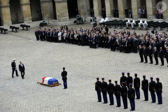 Hommage de la Nation à Pierre Mauroy, le 11 juin 2013 aux Invalides à Paris