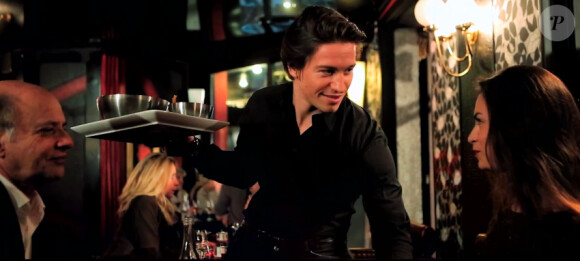 Mickaël Vendetta dans son clip "I want to be yours", révélé le 11 juin 2013.