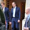 Le prince William et le prince Harry ont rendu visite ensemble à leur grand-père le prince Philip, le 14 juin 2013. Le duc d'Edimbourg a été hospitalisé le 6 juin pour subir une opération à l'abdomen.