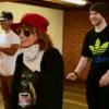 Nicole Richie plus pétillante que jamais dans son émission Candidly Nicole danse à la façon Hip Hop