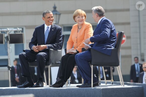 Barack Obama, Angela Merkel et Klaus Wowereit devant la Porte de Brandenbourg à Berlin, le 19 juin 2013.