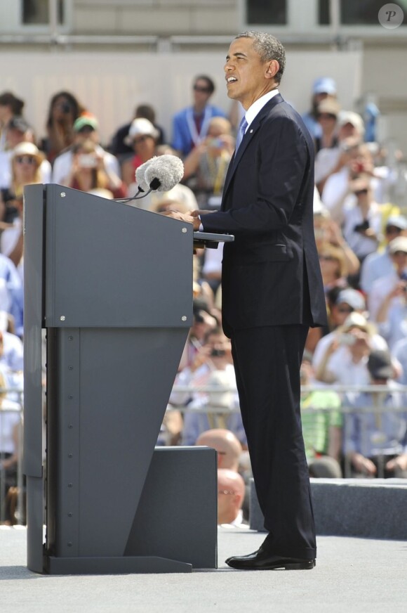 Barack Obama - Discours de Barack Obama devant la porte de Porte de Brandebourg à Berlin en Allemagne le 19 juin 2013.