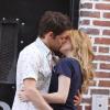 Anna Kendrick et Jeremy Jordan s'embrassent fougueusement sur le tournage de la comédie musicale The Last Five Years à New York le 20 juin 2013.