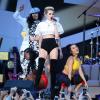 Miley Cyrus en concert sur le plateau du Jimmy Kimmel Live à Hollywood, le 25 juin 2013.