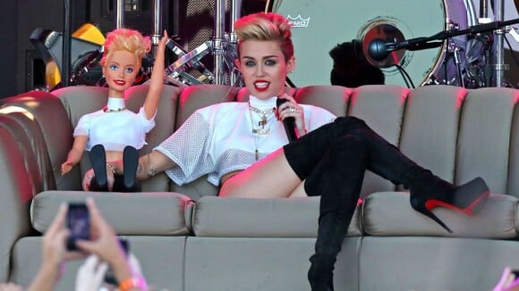 Miley Cyrus, aguicheuse en promo : Trois minutes de pure tension sexuelle