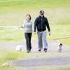Exclusif - Le chanteur Robbie Williams et sa femme Ayda Field promènent leurs chiens à Glasgow en Ecosse le 24 juin 2013.