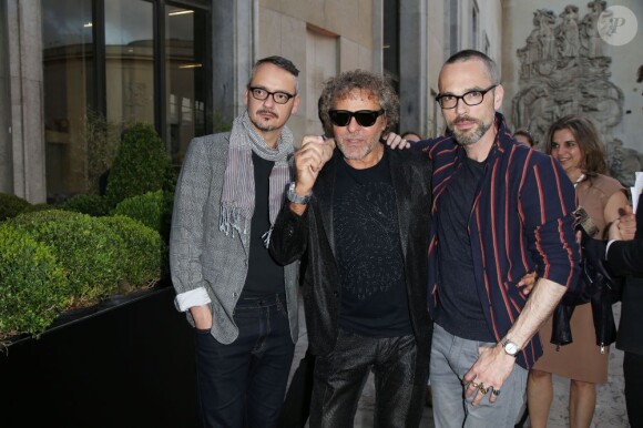 Renzo Rosso et les créateurs néerlandais Viktor Horsting et Rolf Snoeren (Viktor & Rolf) assistent à la soirée de clôture de la Fashion Week haute couture au Palais de Tokyo. Paris, le 4 juillet 2013.