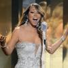 Mariah Carey chante à la 13e édition de la cérémonie des BET Awards au Nokia Theatre, à Los Angeles, le 30 juin 2013.