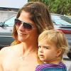 Selma Blair et son fils Arthur à Studio City le 5 juillet 2013.