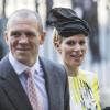 Zara Phillips et Mike Tindall à Westminster le 4 juin 2013 lors du service pour le 60e anniversaire du couronnement de la reine Elizabeth II. Buckingham Palace a annoncé le 8 juillet que le couple attend un bébé, son premier enfant, pour le début d'année 2014.