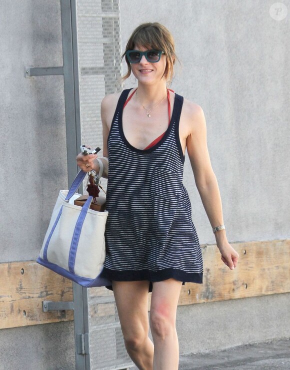 Selma Blair fait ses courses à Studio City, le 7 juillet 2013.