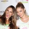 Alessandra Ambrosio et Doutzen Kroes participent au Supermodel Cycle à New York City et participent à une levée de fonds pour la recherche contre le cancer. Le 10 juillet 2013
