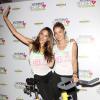 Alessandra Ambrosio et Doutzen Kroes participent au Supermodel Cycle à New York City et participent à une levée de fonds pour la recherche contre le cancer. Le 10 juillet 2013