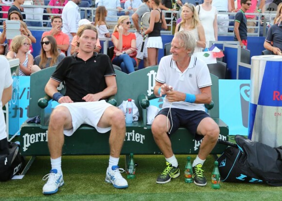 L'équipe suédoise, Thomas Enqvist et Björn Borg, à Saint-Tropez le 12 juillet 2013 lors du 3e Classic Tennis Tour.