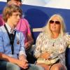 Patricia, épouse de Björn Borg et leur fils Leo, à Saint-Tropez le 12 juillet 2013 lors du 3e Classic Tennis Tour.