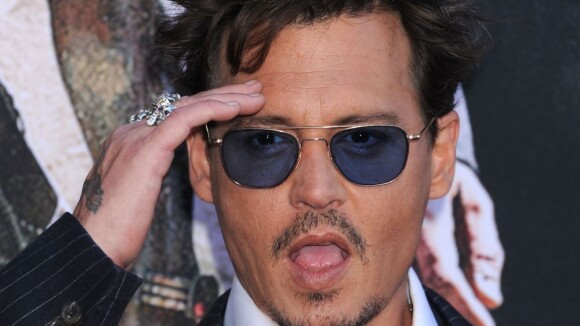 Johnny Depp : Serein avec Vanessa Paradis, avant Alice au pays des Merveilles 2