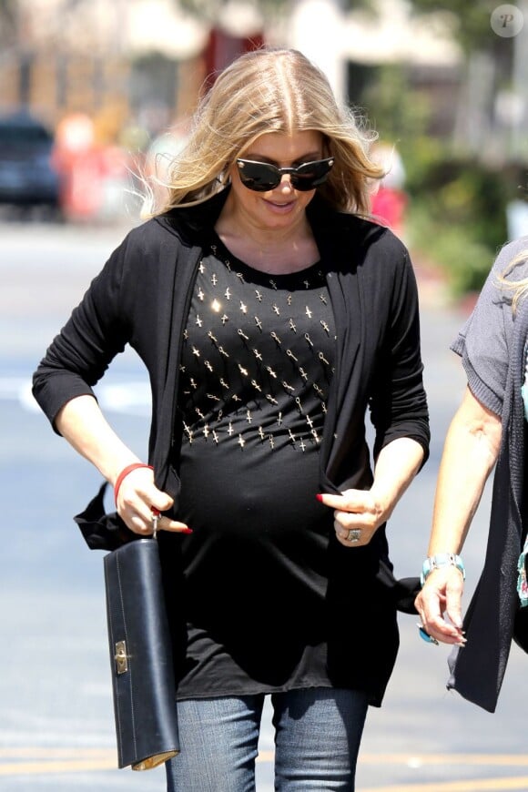 Fergie et sa mère Theresa Ann Ferguson à Culver City, Los Angeles, le 15 juillet 2013.