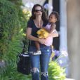 Exclusif - L'actrice Kristin Davis et sa fille Gemma à Santa Monica, le 19 juillet 2013.