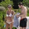 Michelle Hunziker enceinte, profite de ses vacances à Ibiza avec son compagnon Tomaso Trussardi, le 20 juillet 2013