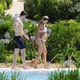 Michelle Hunziker enceinte, profite de ses vacances à Ibiza avec son compagnon Tomaso Trussardi, le 20 juillet 2013
