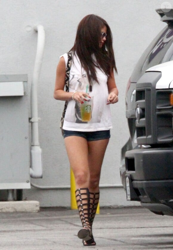Selena Gomez quitte un studio à Burbank, le 21 juillet 2013.