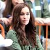 Megan Fox superbe et attentive sur le tournage de Teenage Mutant Ninja Turtle à Times Square, New York, le 22 juillet 2013.