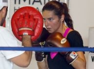 Adriana Lima : En plein effort à la boxe, elle reste... glamour !